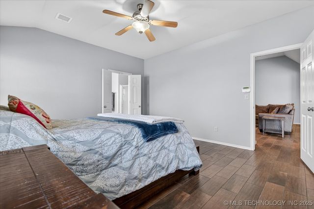 3214 Debbie Lane, Bartlesville, OK 74006