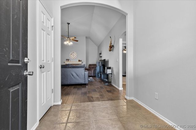 3214 Debbie Lane, Bartlesville, OK 74006