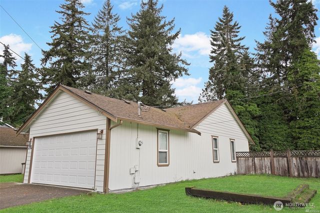 2302 Orchard Street W, Fircrest, WA 98466