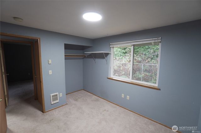 2302 Orchard Street W, Fircrest, WA 98466