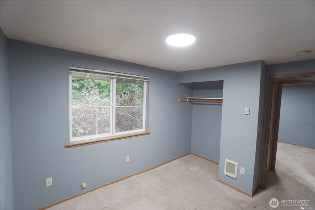 2302 Orchard Street W, Fircrest, WA 98466
