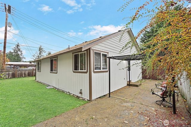 2302 Orchard Street W, Fircrest, WA 98466