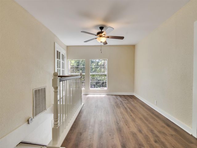 230 9th Avenue, Texas City, TX 77590