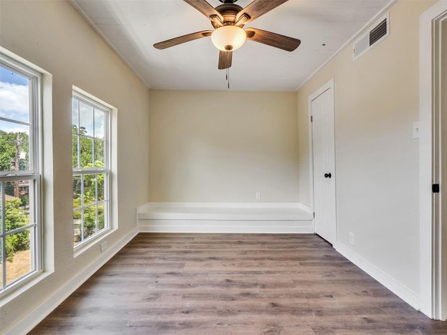 230 9th Avenue, Texas City, TX 77590