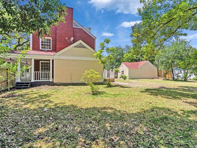 230 9th Avenue, Texas City, TX 77590