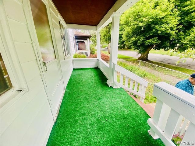 1637 Falls Street, Niagara Falls, NY 14303