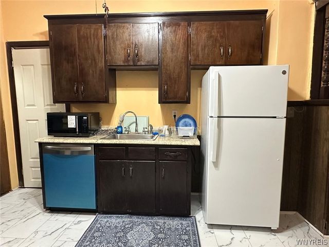 1637 Falls Street, Niagara Falls, NY 14303