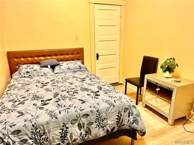1637 Falls Street, Niagara Falls, NY 14303