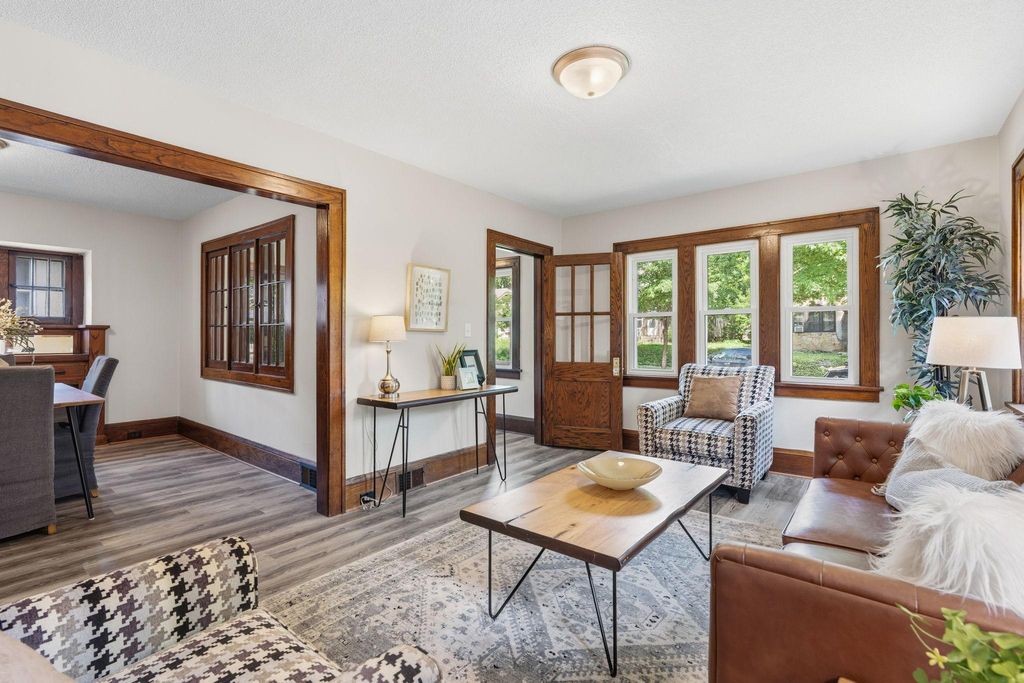 3407 Logan Avenue N, Minneapolis, MN 55412