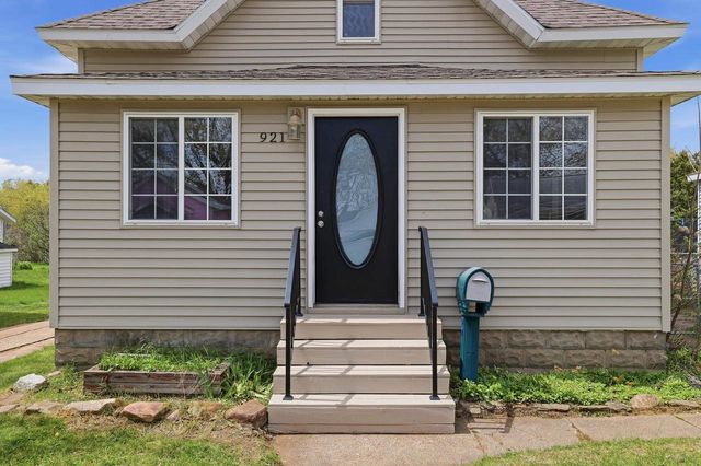 921 10TH AVENUE NORTH, Wisconsin Rapids, WI 54495