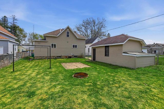 921 10TH AVENUE NORTH, Wisconsin Rapids, WI 54495