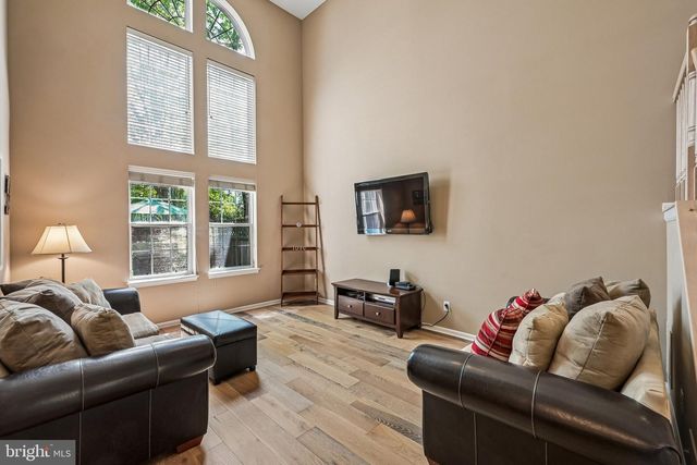 14 CONGRESS CIR, Medford, NJ 08055