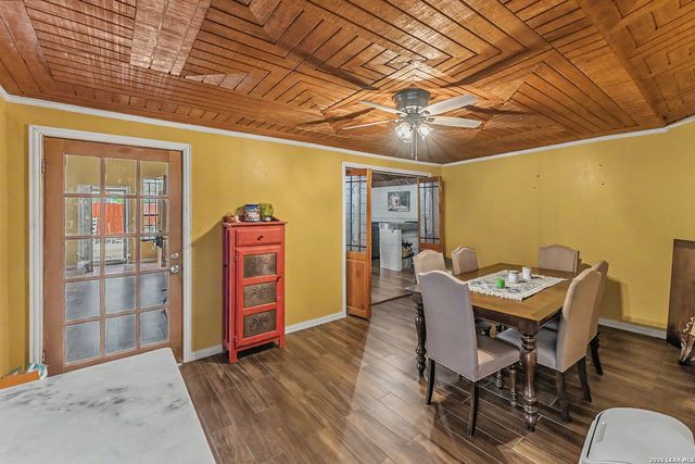 255 Lansing Ln, San Antonio, TX 78207