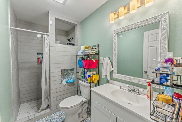 255 Lansing Ln, San Antonio, TX 78207