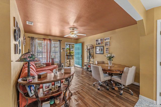 255 Lansing Ln, San Antonio, TX 78207