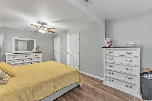 255 Lansing Ln, San Antonio, TX 78207