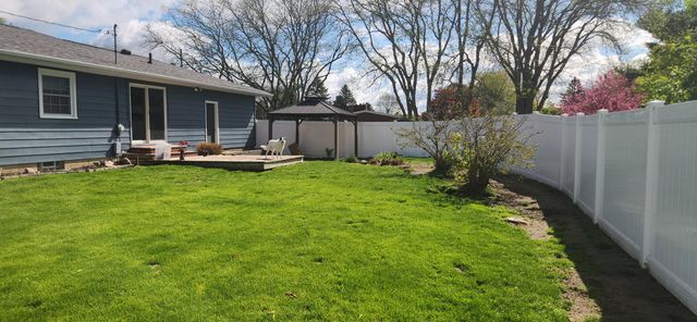 301 Rancho Street, Eaton Rapids, MI 48827