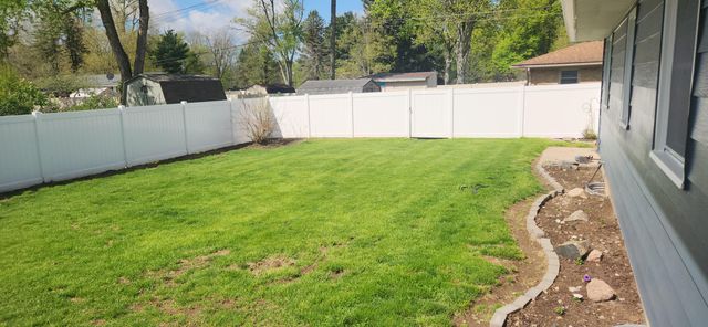 301 Rancho Street, Eaton Rapids, MI 48827