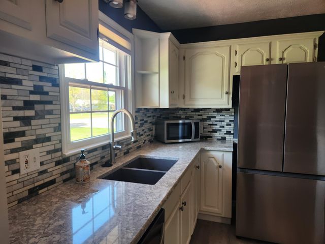 301 Rancho Street, Eaton Rapids, MI 48827