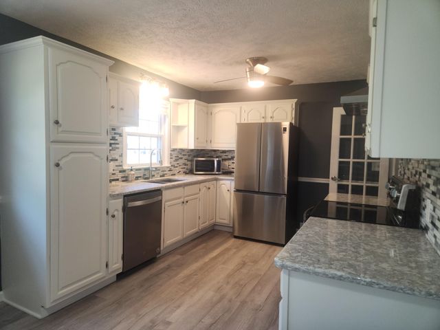 301 Rancho Street, Eaton Rapids, MI 48827