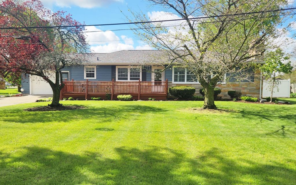 301 Rancho Street, Eaton Rapids, MI 48827