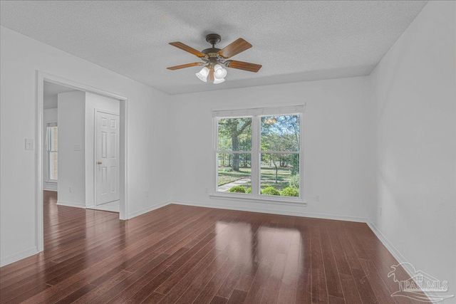 5704 Janet St, Milton, FL 32570