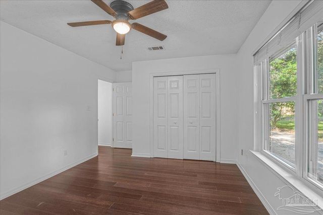 5704 Janet St, Milton, FL 32570