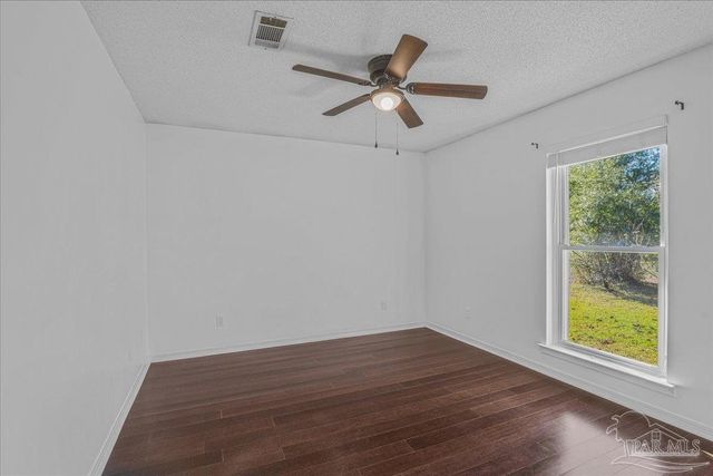 5704 Janet St, Milton, FL 32570