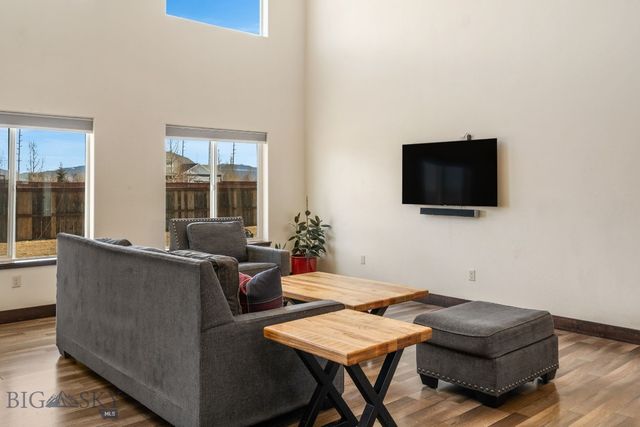 339 Heights Circle, Bozeman, MT 59718