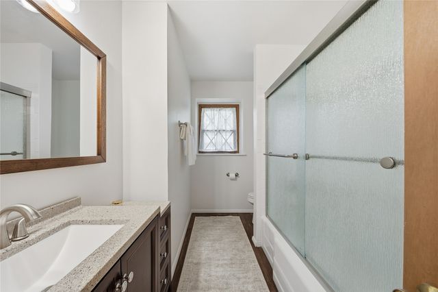 5205 S Birmingham Place, Tulsa, OK 74105