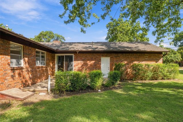 5205 S Birmingham Place, Tulsa, OK 74105