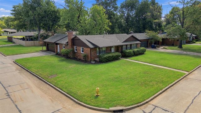 5205 S Birmingham Place, Tulsa, OK 74105