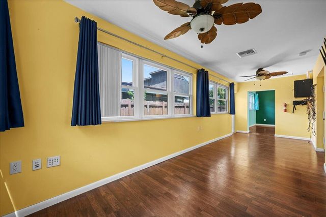 6774 Wheaton Lane, Lake Worth, FL 33467