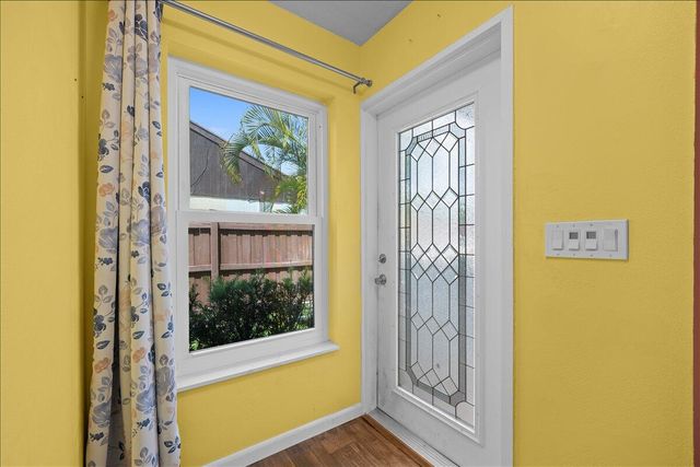 6774 Wheaton Lane, Lake Worth, FL 33467