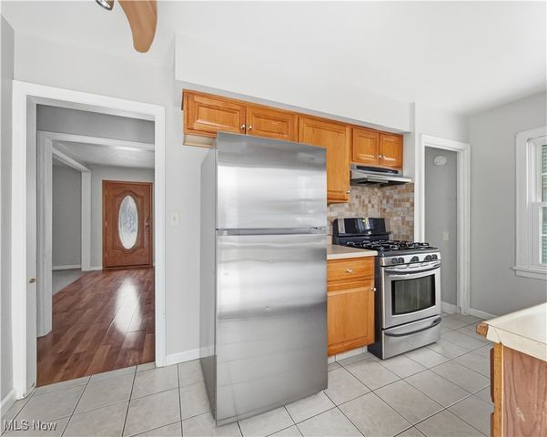 753 Packard Street NW, Warren, OH 44483