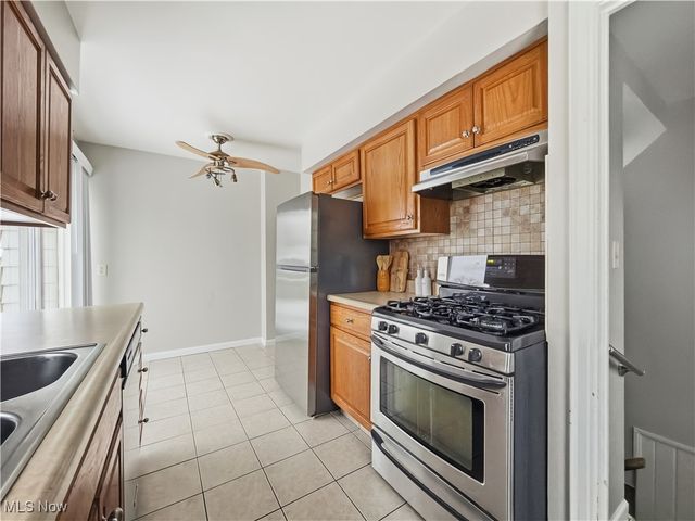 753 Packard Street NW, Warren, OH 44483