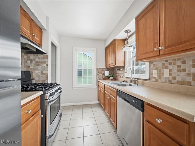 753 Packard Street NW, Warren, OH 44483