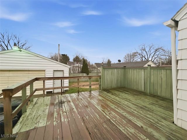 753 Packard Street NW, Warren, OH 44483