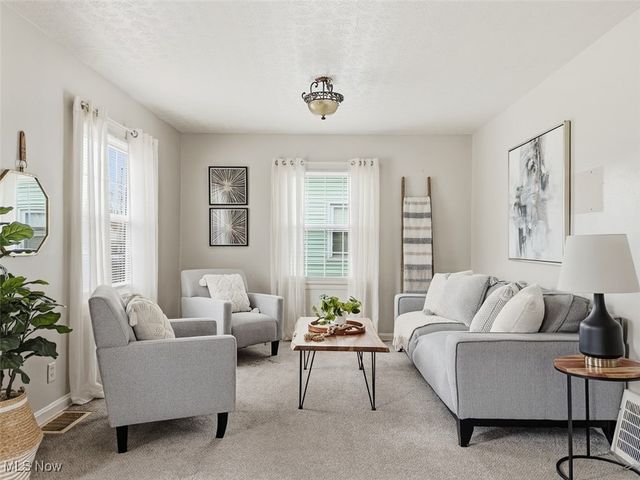 753 Packard Street NW, Warren, OH 44483