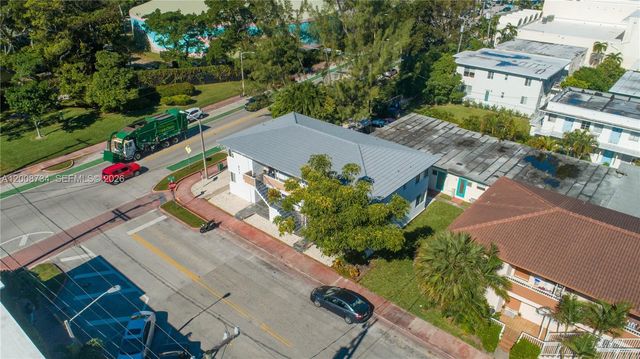 611 74th St, Miami Beach, FL 33141