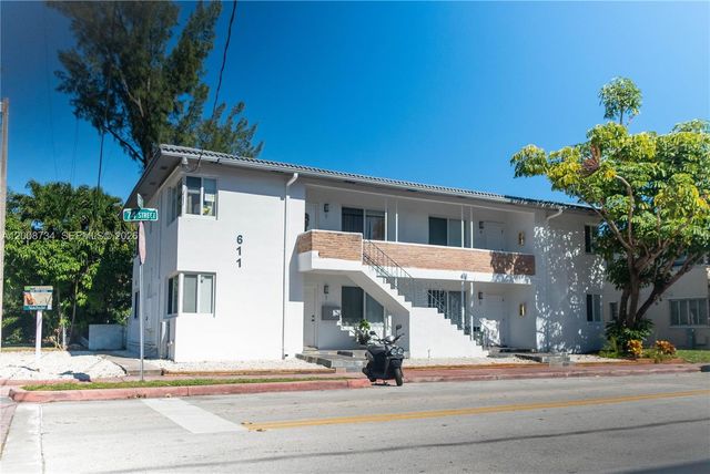611 74th St, Miami Beach, FL 33141