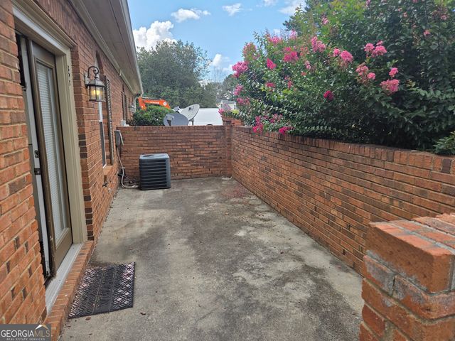 891 Park Place NE, Conyers, GA 30012