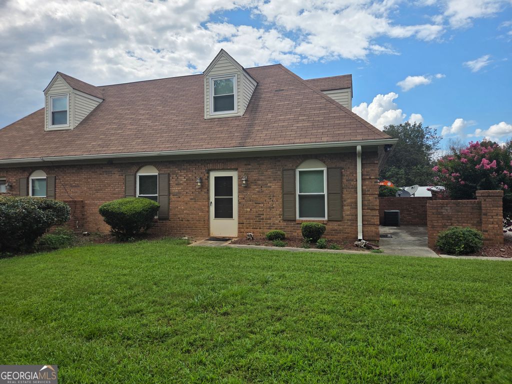 891 Park Place NE, Conyers, GA 30012