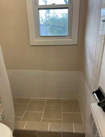 32 Winding Road, Hicksville, NY 11801