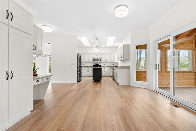 5363 Four Seasons Drive, Kalamazoo, MI 49009