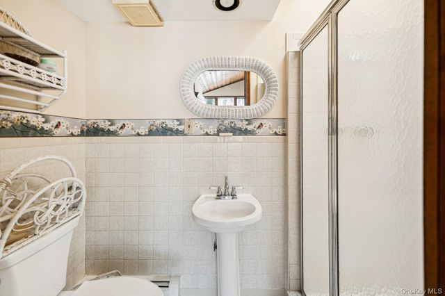 11 Lodge Lane, Belle Terre, NY 11777