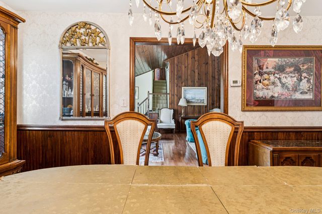 11 Lodge Lane, Belle Terre, NY 11777