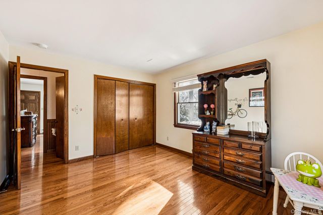 11 Lodge Lane, Belle Terre, NY 11777