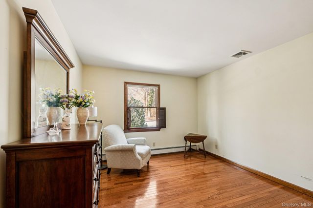 11 Lodge Lane, Belle Terre, NY 11777