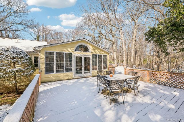 11 Lodge Lane, Belle Terre, NY 11777